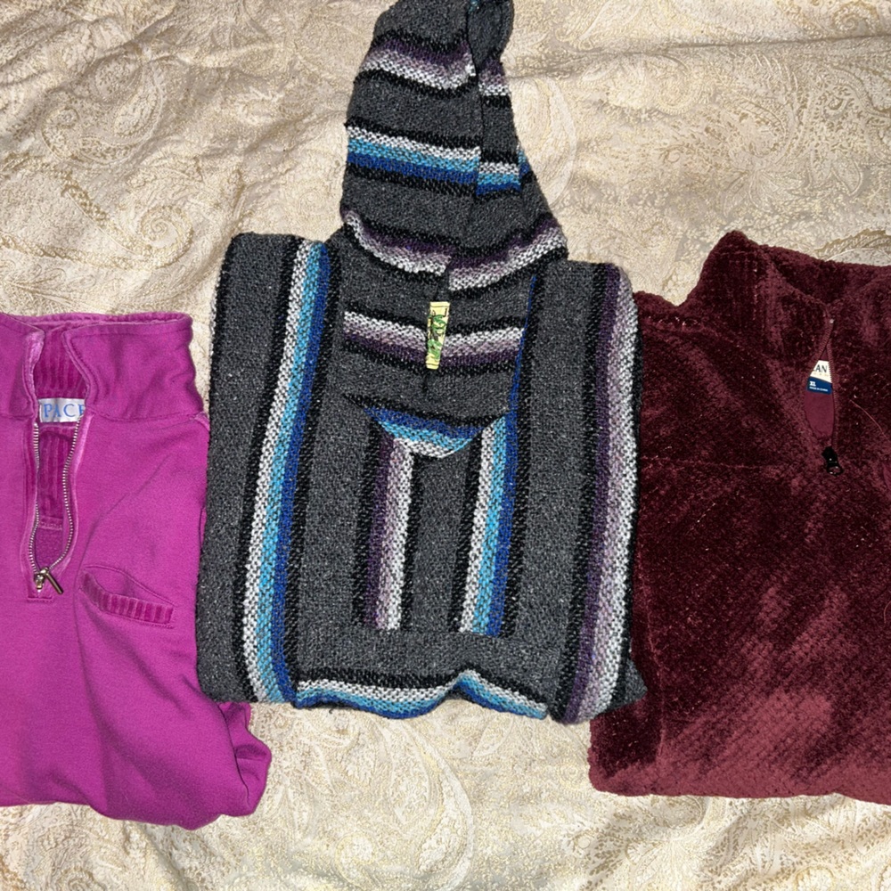 Bundle of women’s small pullover sweaters